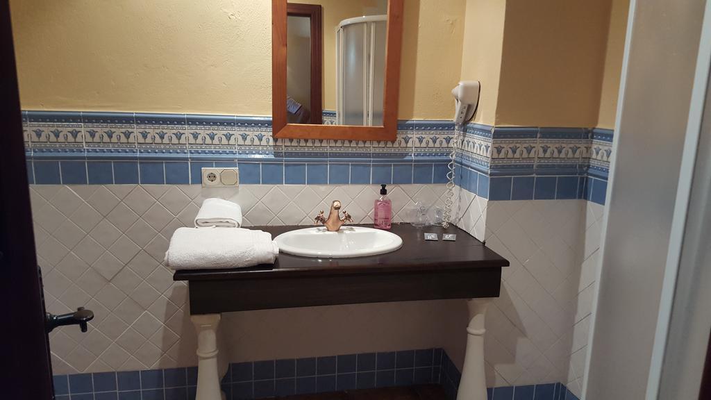 Hotel Rey Sancho IV Santisteban del Puerto エクステリア 写真