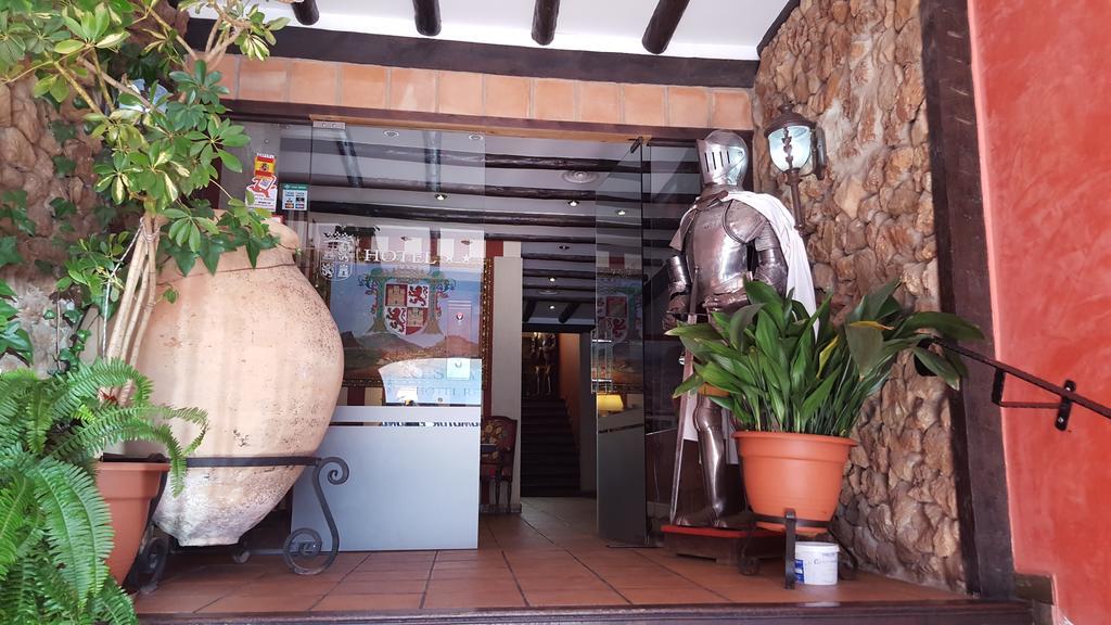 Hotel Rey Sancho IV Santisteban del Puerto エクステリア 写真