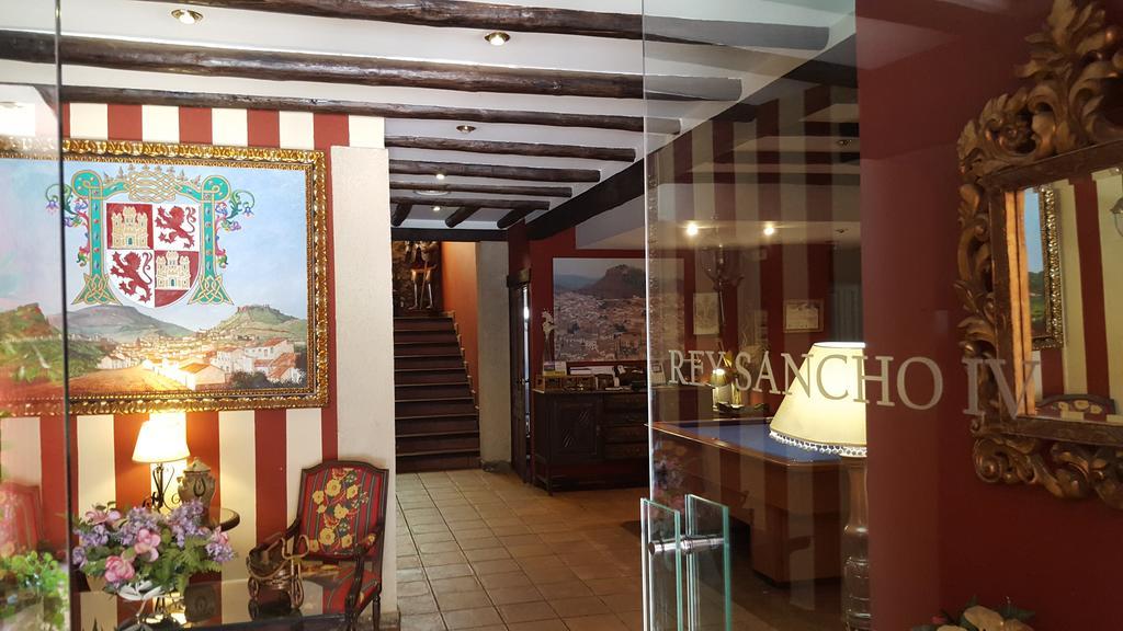 Hotel Rey Sancho IV Santisteban del Puerto エクステリア 写真